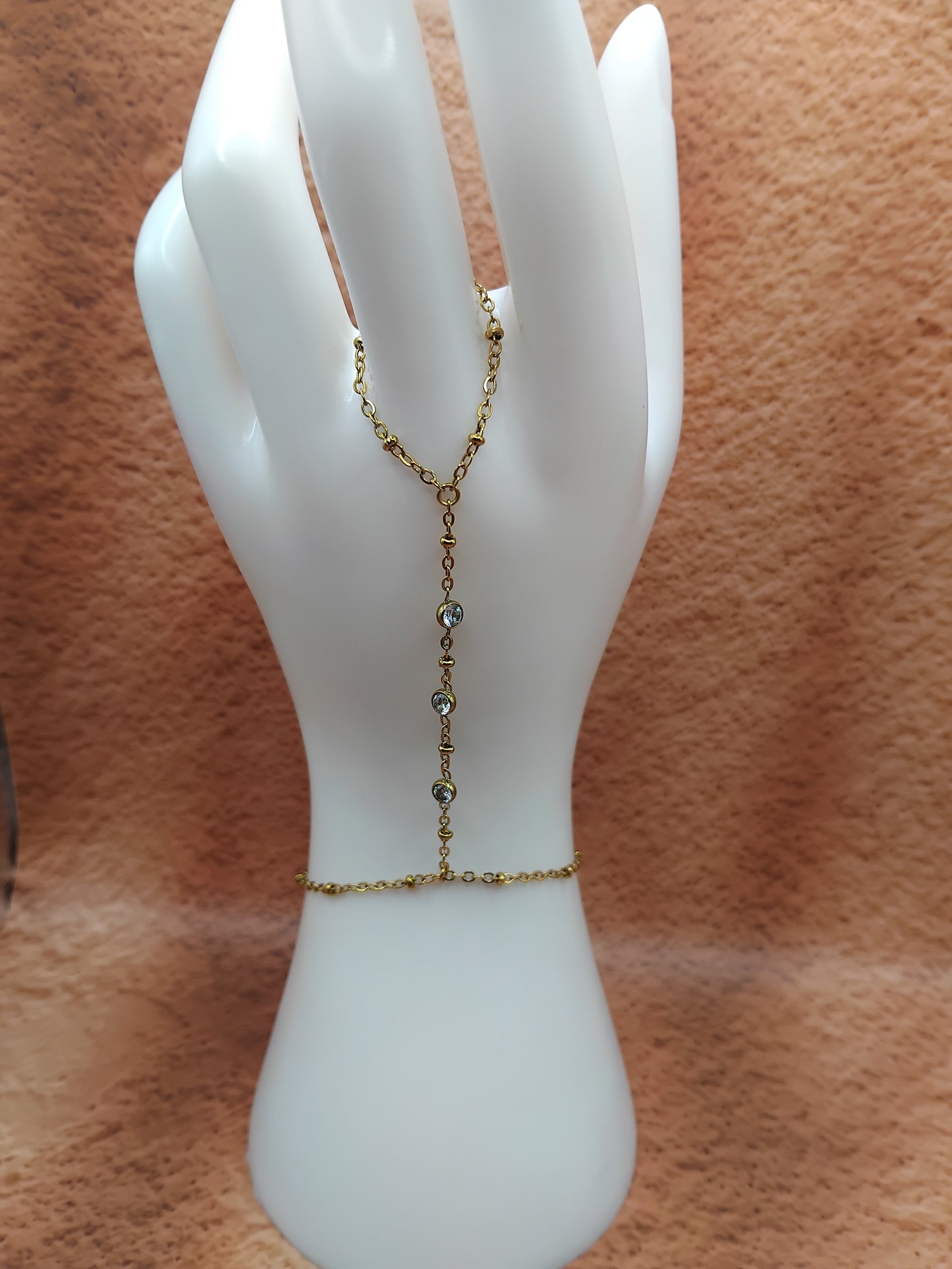 Bijou de main Gabrielle