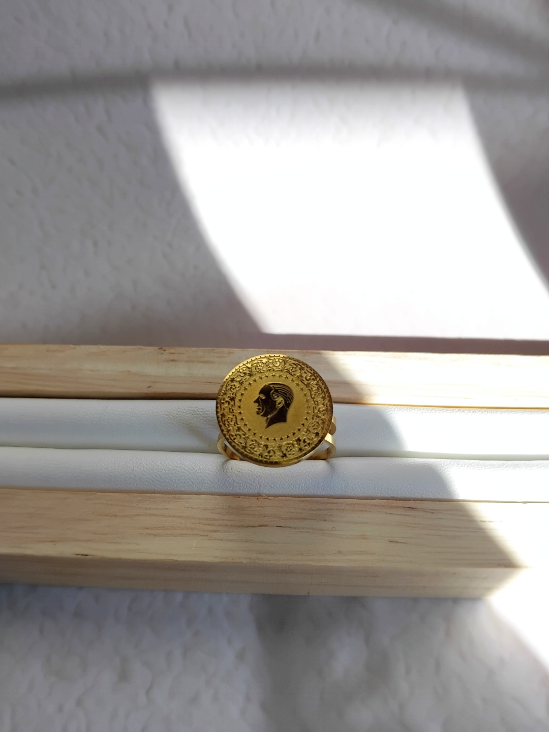 Calendrier de l’Avent – 12 cases finition dorée