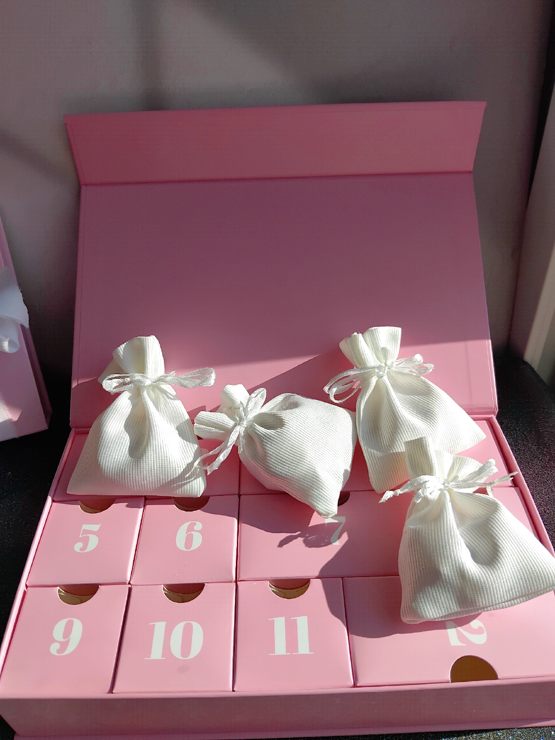 Calendrier de l’Avent – 12 cases finition argenté