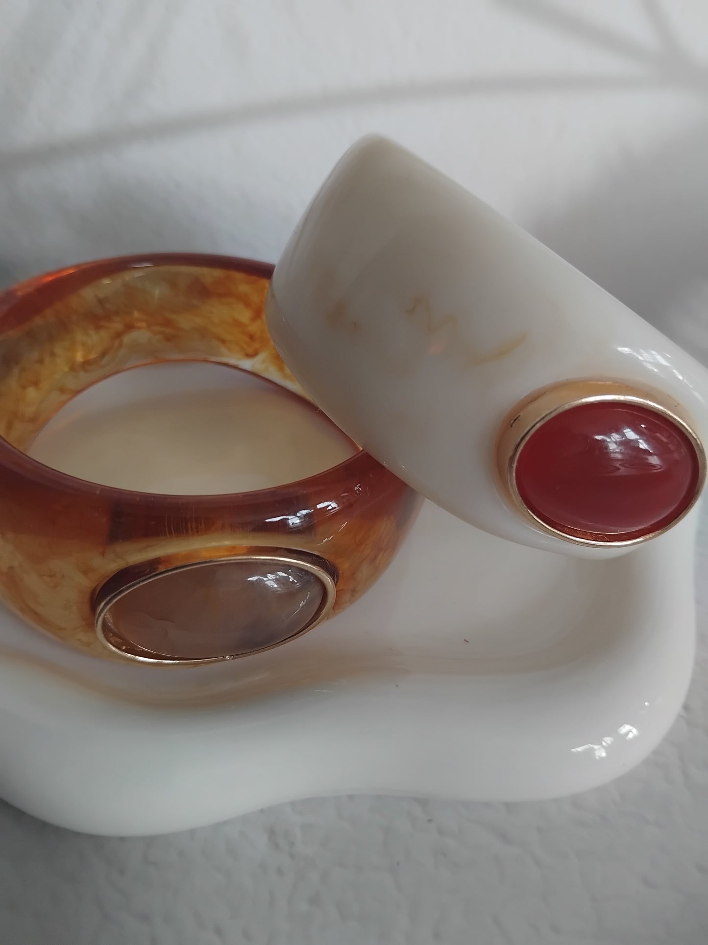 Jonc résine Camélia