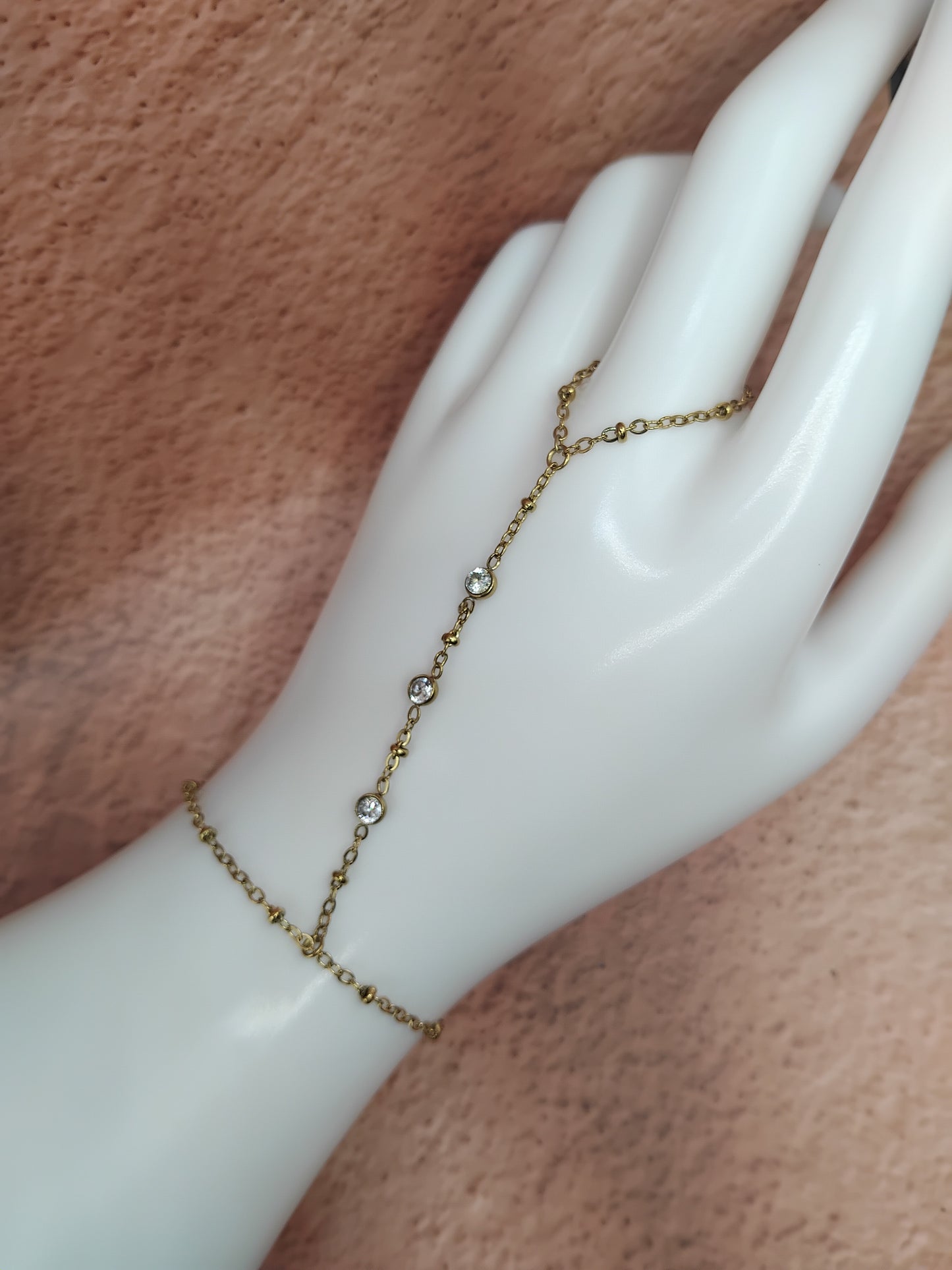 Bijou de main Gabrielle