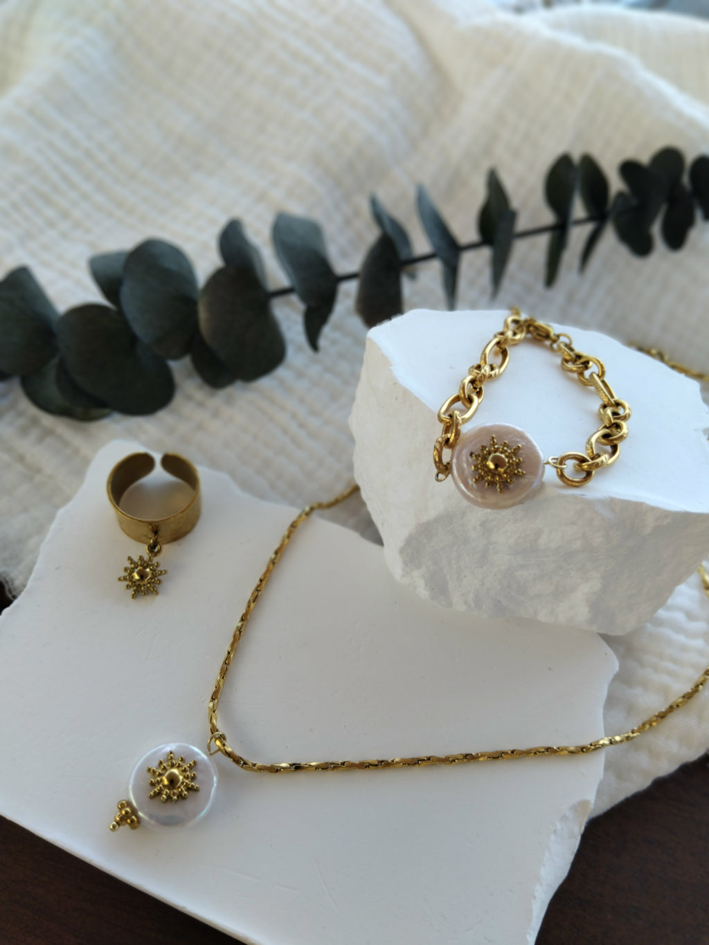 Collier Capri