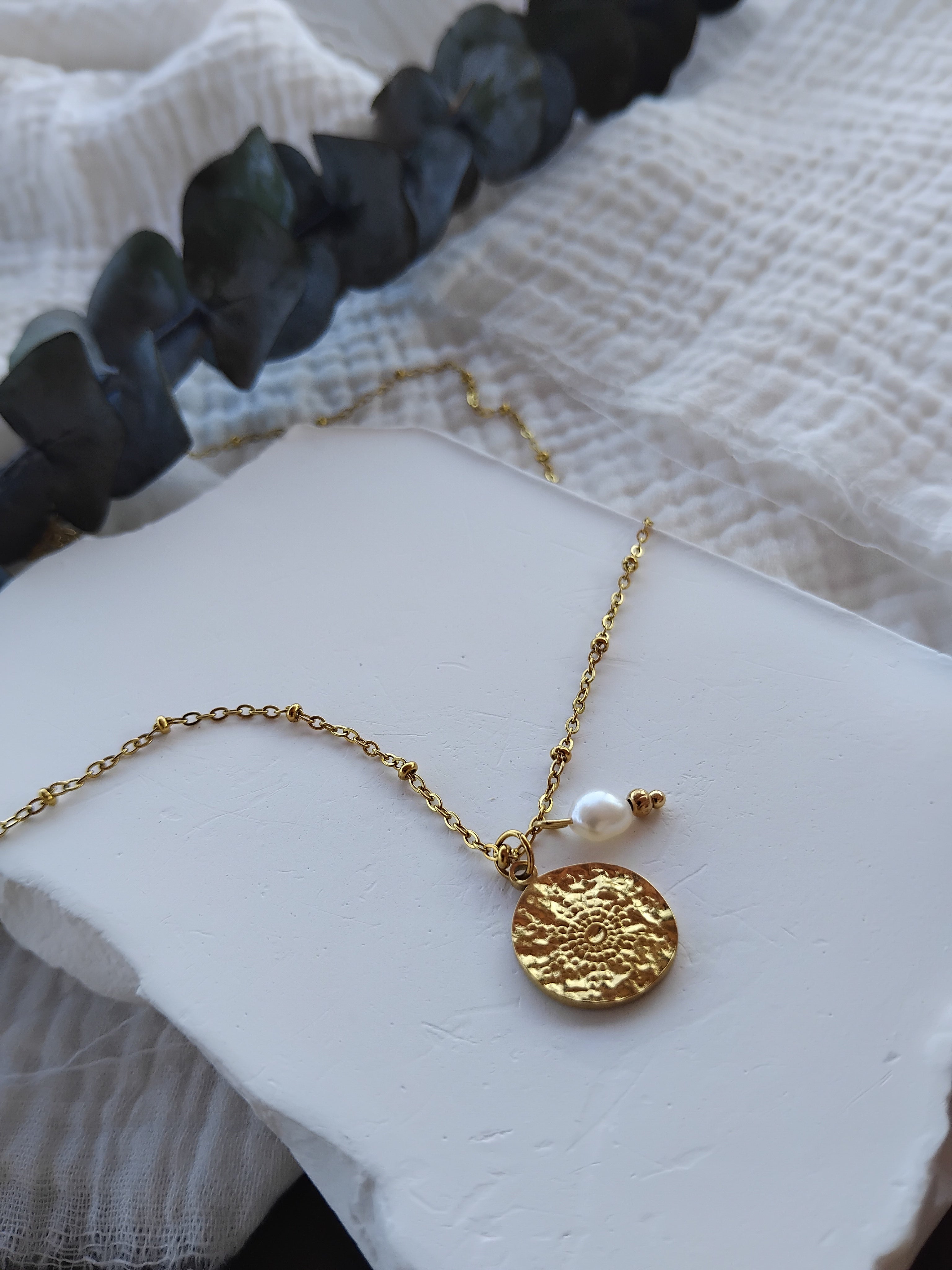 Collier Nora