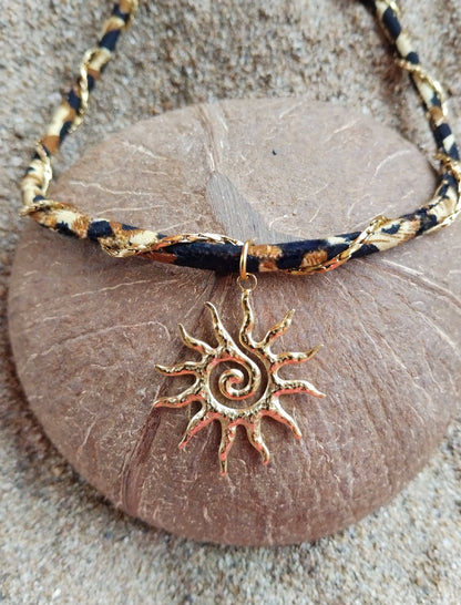 Collier Naïa